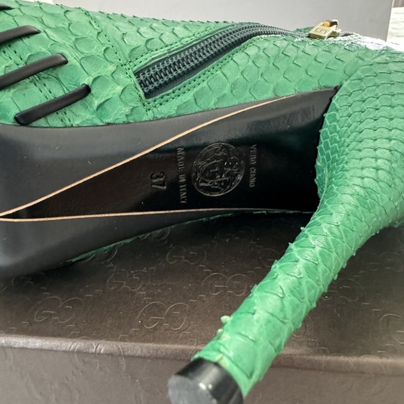 Versace booties - Picture 2 of 5